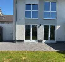 Haus zum Mieten in Rheinbach 1.350,00 € 132 m²