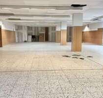 Einzelhandel in Fürth 3.855,00 € 350 m²