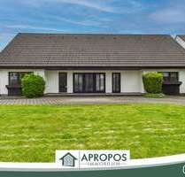 Haus zum Kaufen in Ratingen Lintorf 1.299.900,00 € 296.52 m² - Ratingen / Lintorf