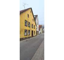 Haus zum Kaufen in Offenbach-Hundheim 59.000,00 € 158 m²