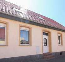 Haus zum Kaufen in Wettin-Löbejün 55.000,00 € 112.38 m²