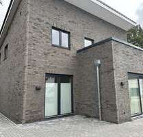 Haus zum Kaufen in Neumünster 675.000,00 € 224 m²