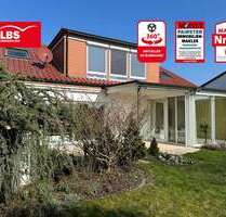 Haus zum Kaufen in Detmold 398.000,00 € 195.64 m²