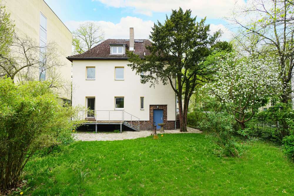 Haus zum Mieten in Berlin 3.000,00 € 150 m²