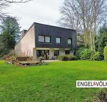 Haus zum Kaufen in Krefeld 1.250.000,00 € 202 m²