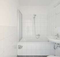 Wohnung zum Mieten in Halle 372,00 € 57.17 m²