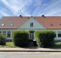 Haus zum Mieten in Dolgen 2.576,00 € 322 m²