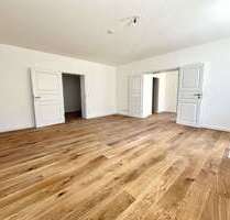 Wohnung zum Mieten in Landshut 1.960,00 € 149.92 m²