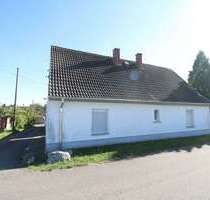 Haus zum Kaufen in Bad Lauchstädt 125.000,00 € 120.17 m²