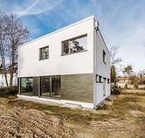 Haus zum Kaufen in Falkensee 698.000,00 € 195.66 m²