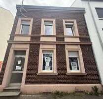Haus zum Mieten in Erftstadt 2.250,00 € 160 m²