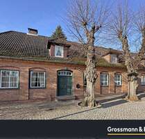 Haus zum Kaufen in Ahrensburg 750.000,00 € 395 m²