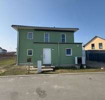 Haus zum Kaufen in Borna Kesselshain 490.000,00 € 155 m² - Borna / Kesselshain