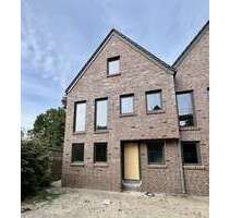 Haus zum Mieten in Edewecht Friedrichsfehn 1.920,00 € 137 m² - Edewecht / Friedrichsfehn