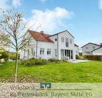 Haus zum Kaufen in Böhmfeld 690.000,00 € 205 m²