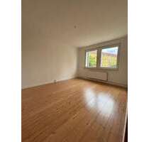 Wohnung zum Mieten in Frankfurt 240,00 € 30.07 m²