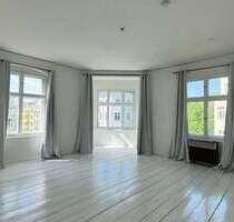Wohnung zum Mieten in Berlin 2.021,12 € 126.32 m²