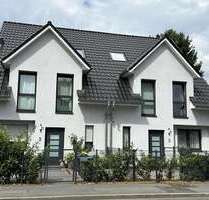 Haus zum Mieten in Düsseldorf 3.150,00 € 190 m²