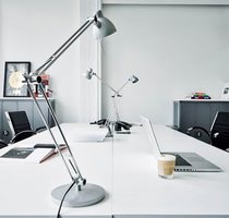 Büro in Hamburg 353,00 € 8 m² - 353,00 EUR Kaltmiete, ca.  8,00 m² in Hamburg (PLZ: 22767)
