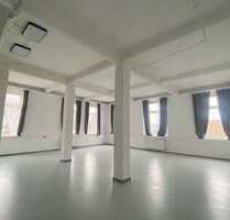 Halle in Duisburg 580,00 € 91.01 m²