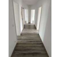 Wohnung zum Mieten in Bitterfeld 630,00 € 97.11 m²