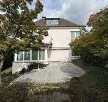 Haus zum Kaufen in Stuttgart 1.375.000,00 € 213 m²