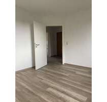 Wohnung zum Mieten in Fraureuth 366,00 € 53.89 m²