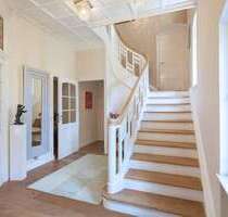 Haus zum Kaufen in Blankenfelde-Mahlow 1.649.000,00 € 405 m²
