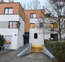 Wohnung zum Mieten in Berlin-Zehlendorf 2.229,48 € 137.03 m²