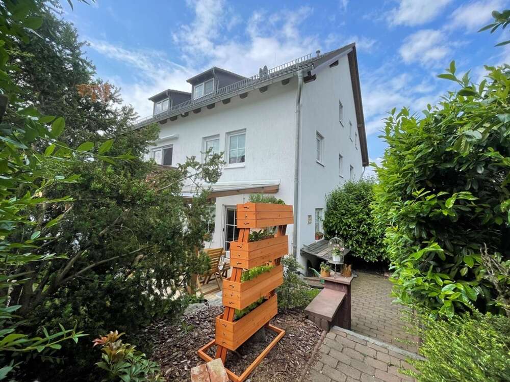 Wohnung zum Kaufen in Rabenau 199.000,00 € 97.1 m²