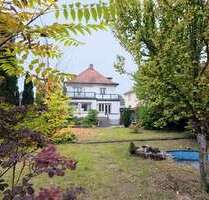 Haus zum Kaufen in Obertshausen 785.000,00 € 202.71 m²