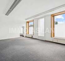 Wohnung zum Kaufen in Limbach-Oberfrohna 119.700,00 € 180 m²