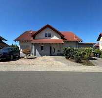 Haus zum Mieten in Niedermohr Schrollbach 2.900,00 € 286 m² - Niedermohr / Schrollbach