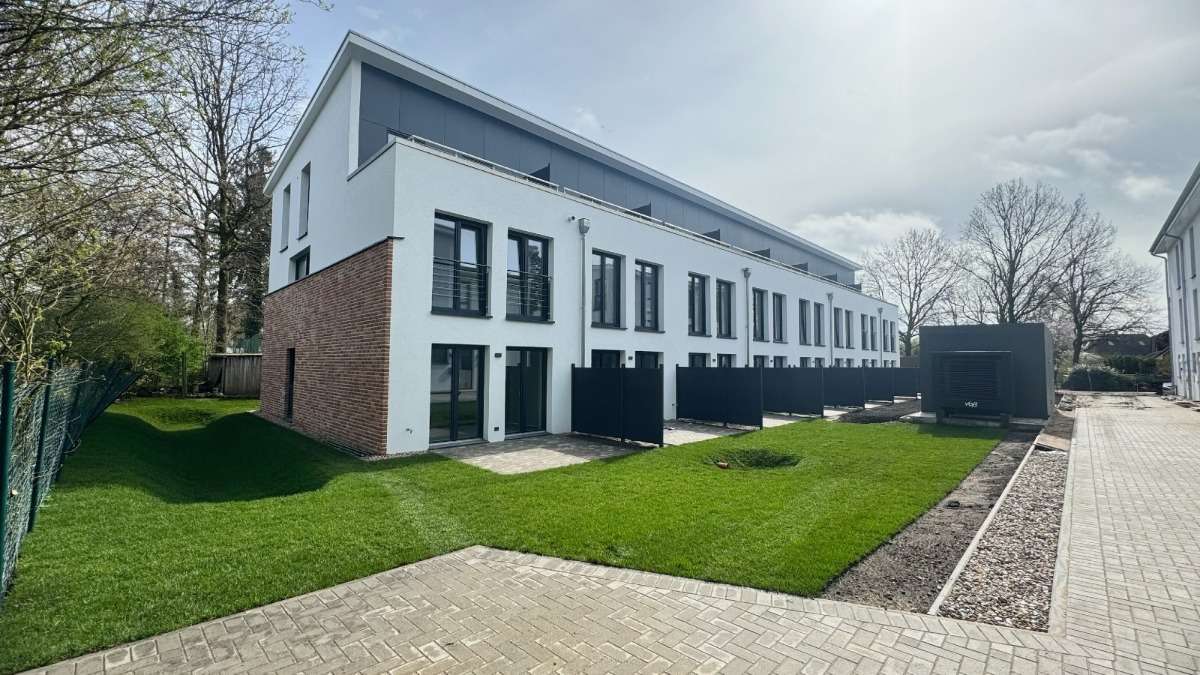 Haus zum Mieten in Kaltenkirchen 1.995,84 € 132 m²