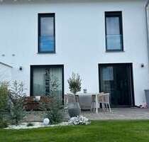 Haus zum Mieten in Borna 1.690,00 € 135 m²