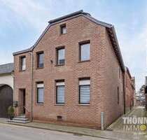 Haus zum Kaufen in Erkelenz-Holzweiler 398.000,00 € 389 m²