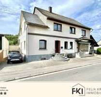 Haus zum Kaufen in Atzelgift 199.000,00 € 327 m²