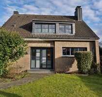 Haus zum Kaufen in Krefeld 565.000,00 € 125.77 m²
