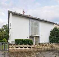 Haus zum Kaufen in Rüsselsheim 780.000,00 € 330 m²