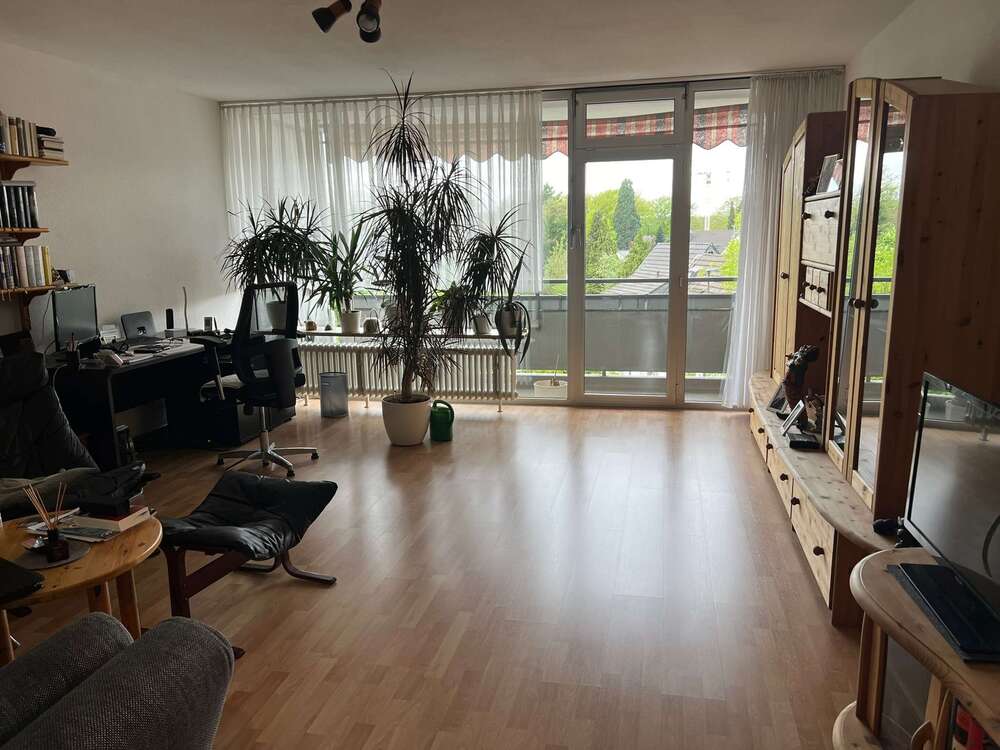 Wohnung zum Kaufen in Bergisch-Gladbach 135.000,00 € 62.84 m²