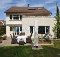 Haus zum Mieten in Kornwestheim 3.000,00 € 234 m²