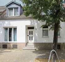 Haus zum Kaufen in Bernburg 180.000,00 € 165.51 m²