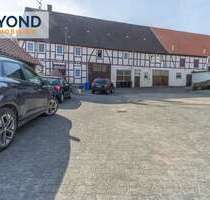 Haus zum Kaufen in Bad Arolsen Schmillinghausen 175.000,00 € 220 m² - Bad Arolsen / Schmillinghausen