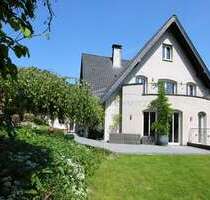 Haus zum Kaufen in Alfter 1.299.000,00 € 345 m²