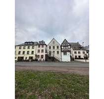 Haus zum Kaufen in Benrdkastel-Kues 299.000,00 € 210 m²