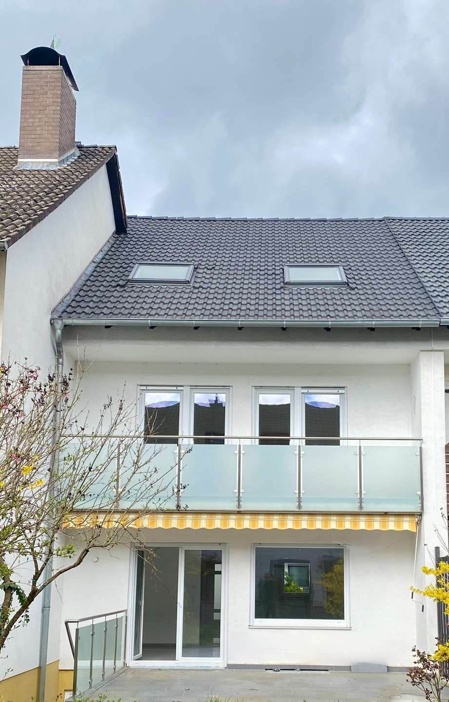 Haus zum Mieten in Mannheim 1.950,00 € 150 m²