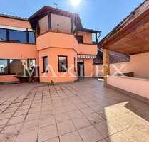 Haus zum Kaufen in Osterhofen 2.500.000,00 € 648 m²