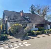 Haus zum Kaufen in Linkenheim-Hochstetten 599.000,00 € 214 m²