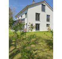Haus zum Mieten in Baierbrunn 3.740,00 € 138 m²