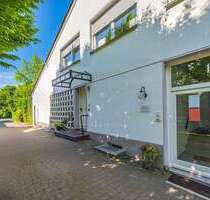 Haus zum Kaufen in Langenfeld 1.680.000,00 € 255 m²